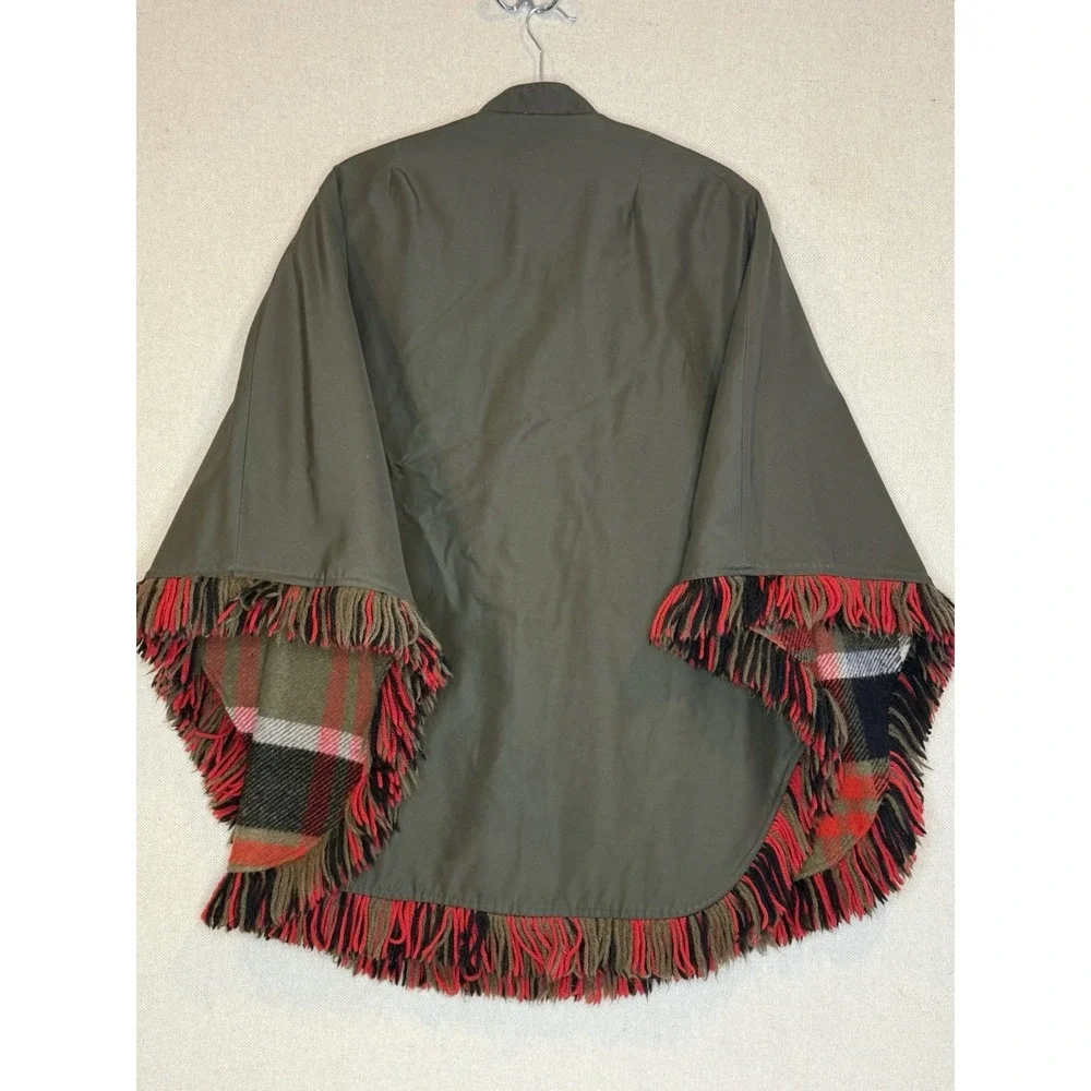Vintage Wool REVERSIBLE Red/Blk/Olive Plaid Cape Poncho W/Pockets & Fringe  EUC